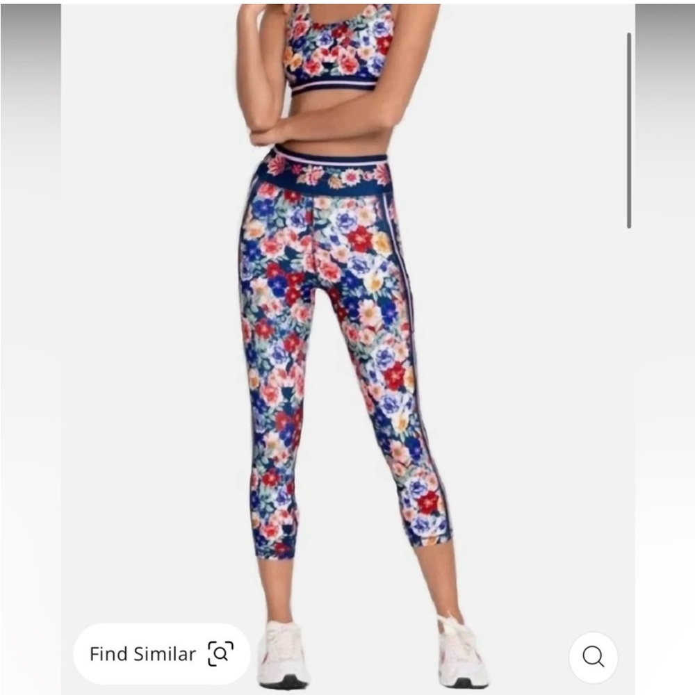 NEW Johnny Was Active Otti Bee Active Capri Leggings Small A0423-4 NWT